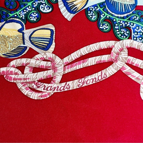 Hermes Vintage 1992 Nautical 'Grands Fonds' Silk Carré Scarf Crimson - Picture 4 of 13